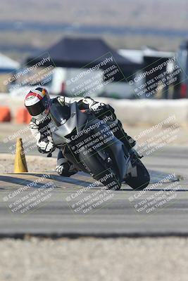 media/Sep-20-2025-Race Pace (Sat) [[d4e1b33f4d]]/Verified/Turn 2 (920am)/